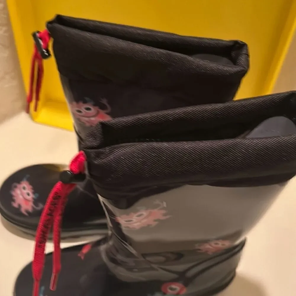 Off-White Kids Size 31 Monsters Graphic Rainboots Black Cartoon Print Luxury New
